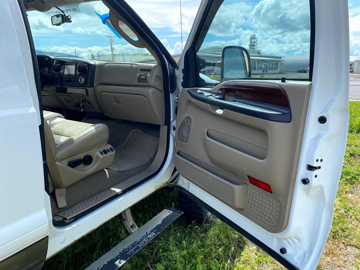 Used 2006 Ford F350 Crew Cab-Xlt Lariat
