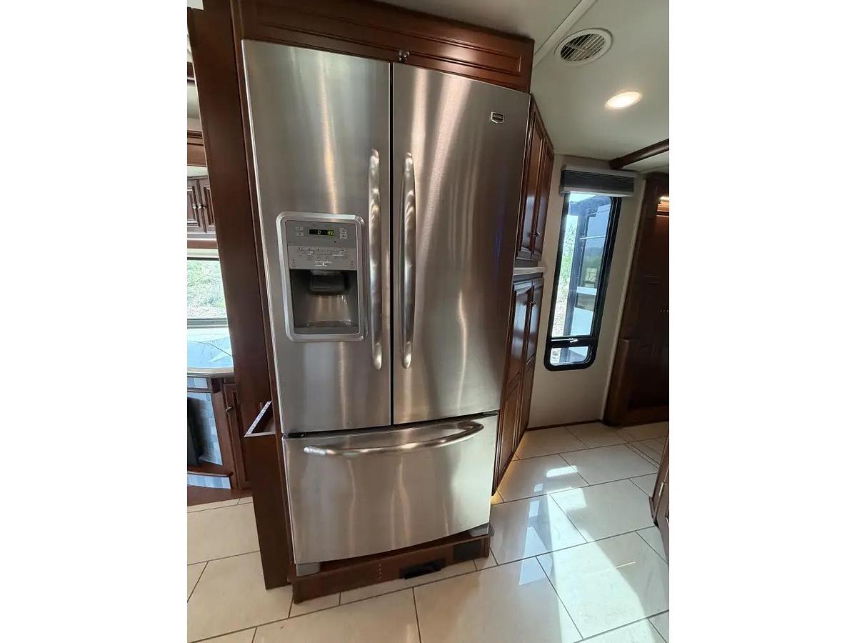 Used 2015 Winnebago Itasca Ellipse 42HD