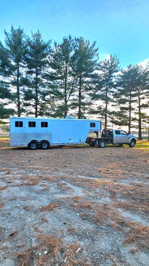 Used 2002 FeatherLite 8547 7x 21 ft