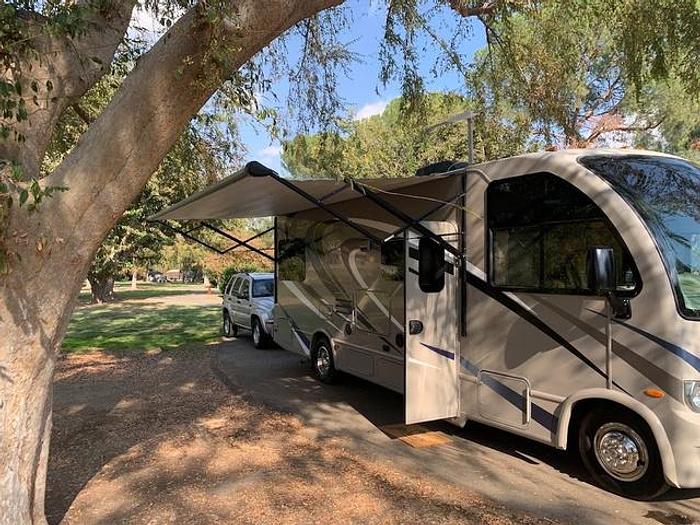 Used 2015 Thor Motor Coach Axis 25.2