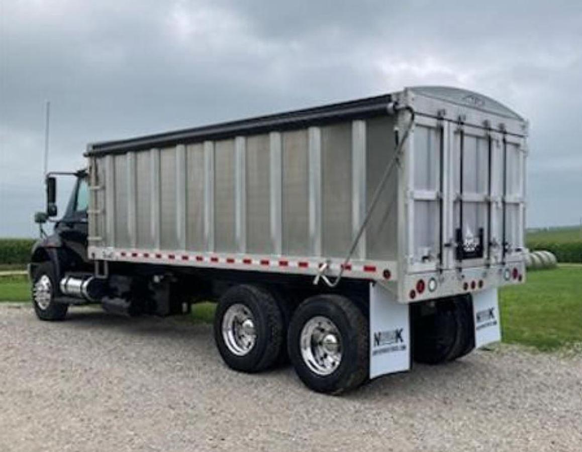 Used 2010 International Durastar 4400