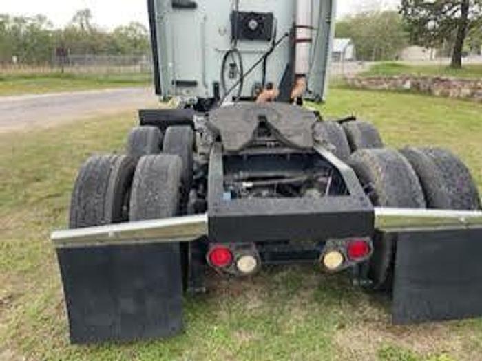 Used 2009 Peterbilt 387