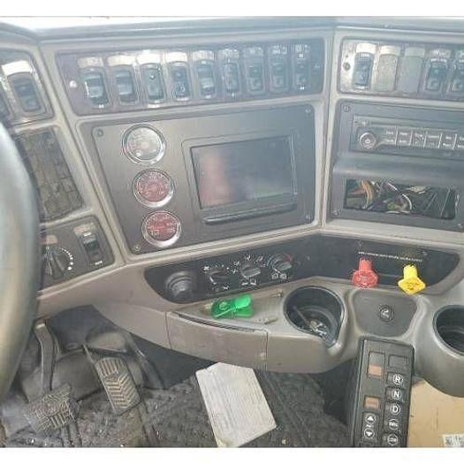 Used 2014 KENWORTH T700