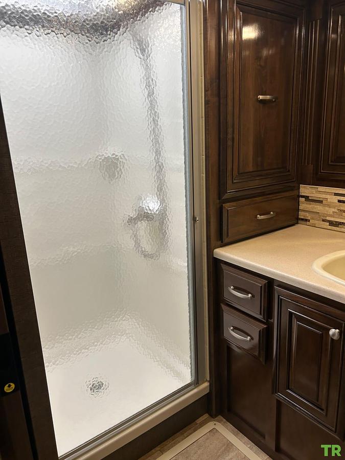 Used 2017 Thor Palazzo Diesel Pusher