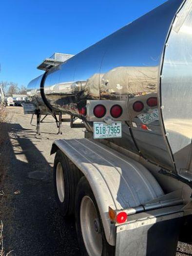 Used 1995 STE MC307 5,000 gallon insulated chemical trailer