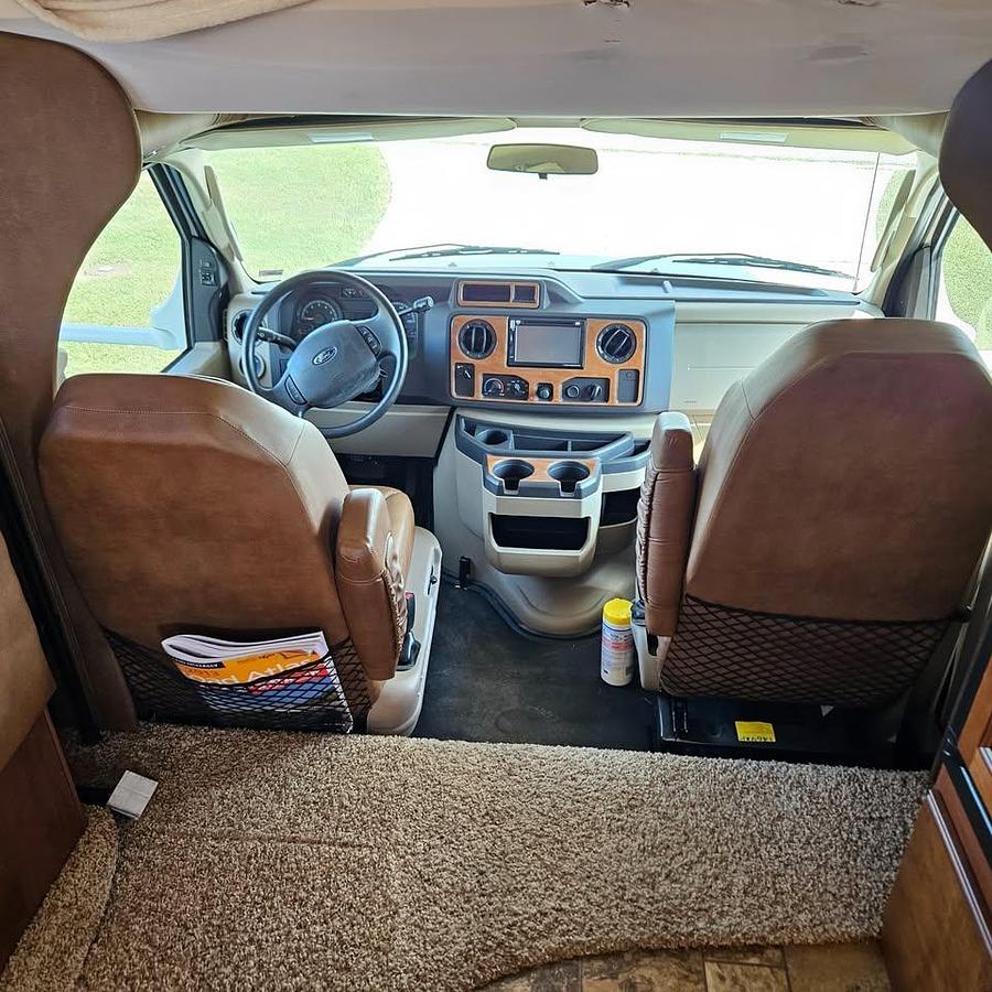 Used 2011 Jayco Greyhawk