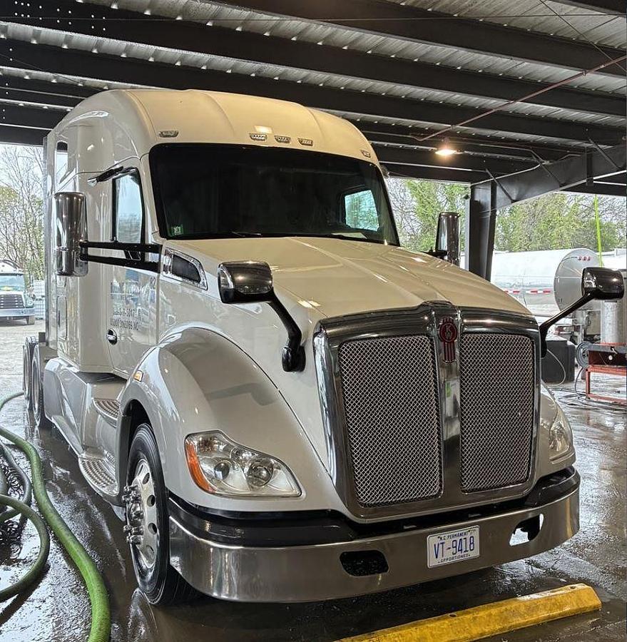 Used 2020 Kenworth T680