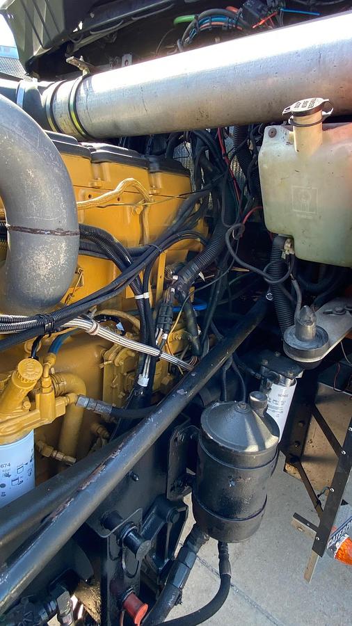 Used 2000 Kenworth W900 Conventional Sleeper Semi