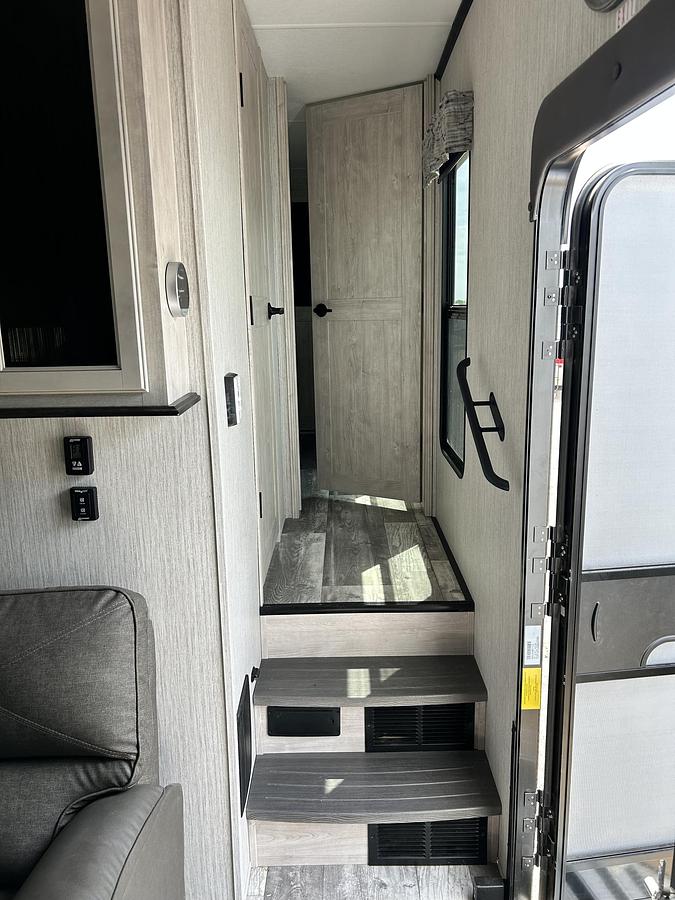 Used 2023 Forest River Sandpiper 388BHBD