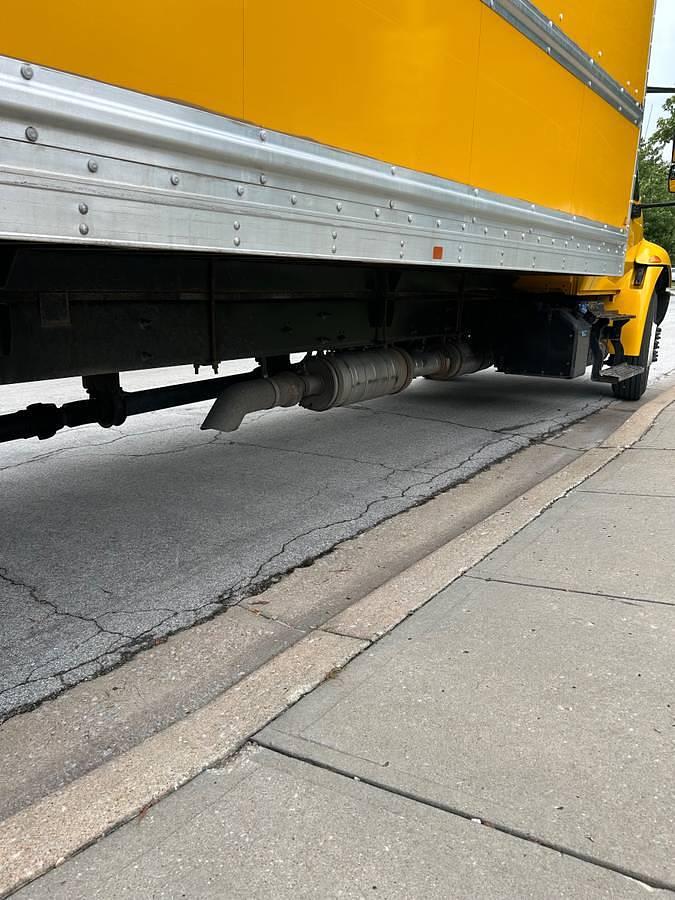 Used 2016 International 4300 – 26' Box Truck – 3,300 LB Liftgate – Allison Automatic – Air Ride