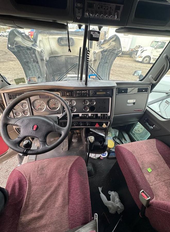Used 2012 Kenworth T660 Sleeper Semi Truck