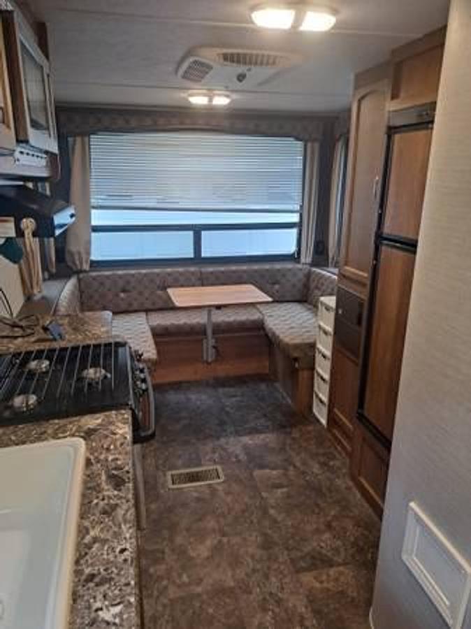 Used 2016 Keystone Summerland Camper