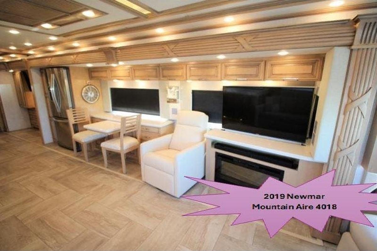 Used 2019 Newmar Mountain Aire 4018