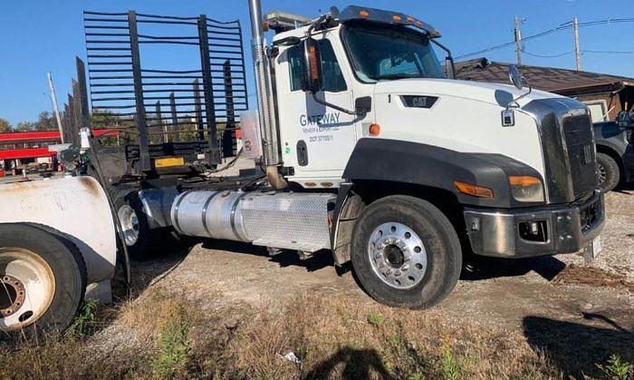 Used 2013 CATERPILLAR CT660