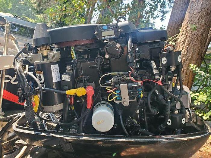 Used 2000 Crestliner Superhawk 1700 with Trailer