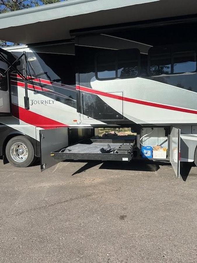 Used 2014 Winnebago Journey 34B Class A Motorhome