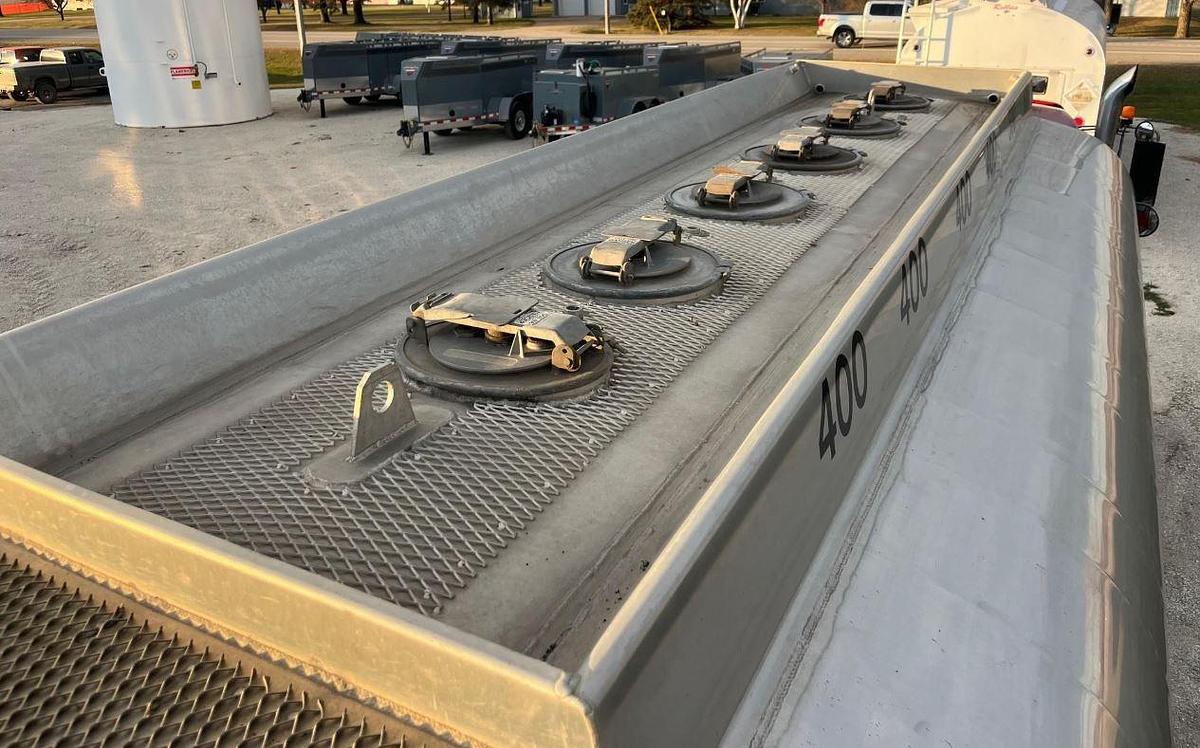 Used 2000 Kenworth T300