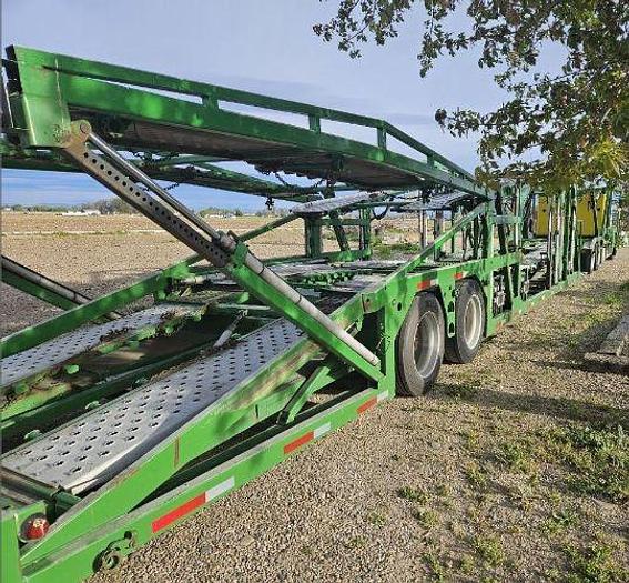 Used 1999 Freightliner FLD120