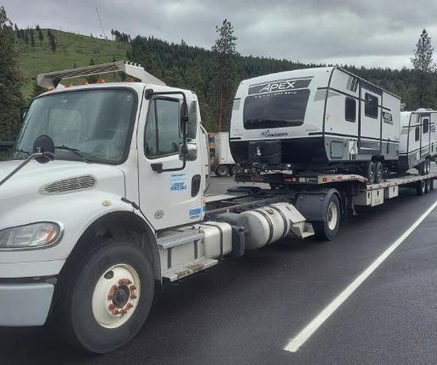 Used 2018 Freightliner Business Class M2106