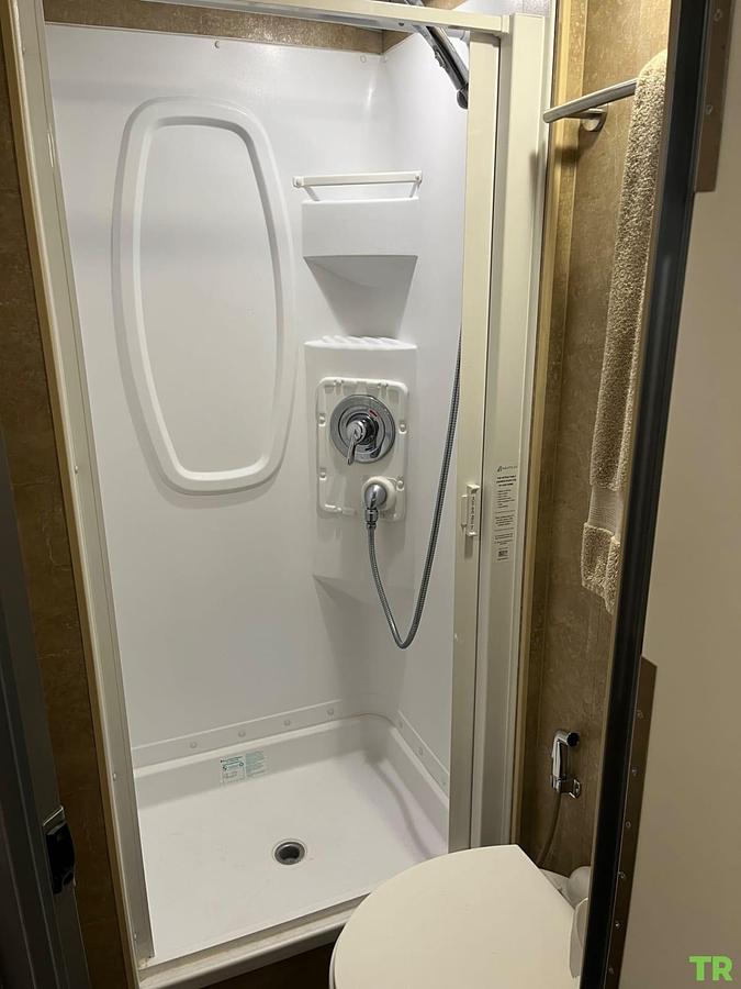 Used 2017 Winnebago View 25j