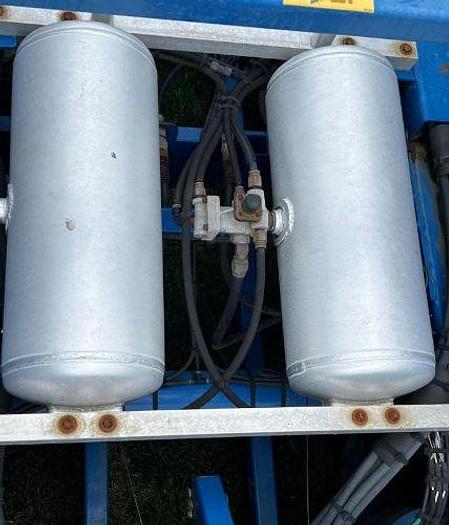 Used 2015 Peterbilt 365 and 2017 Cottrell CX6R 9 Car Hauler