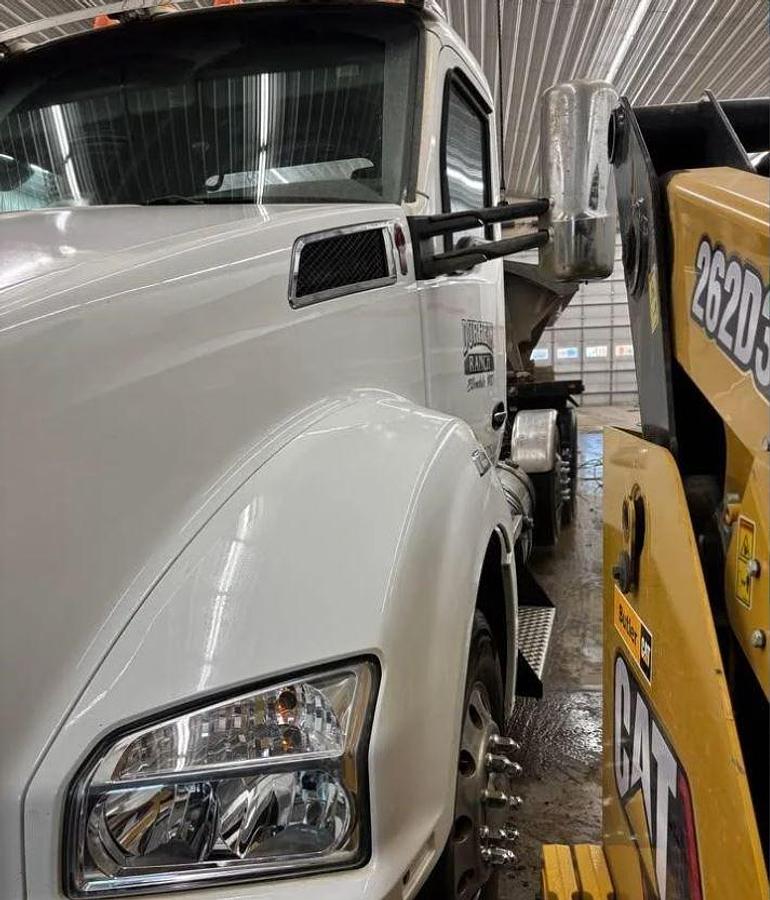 Used 2020 Kenworth T880