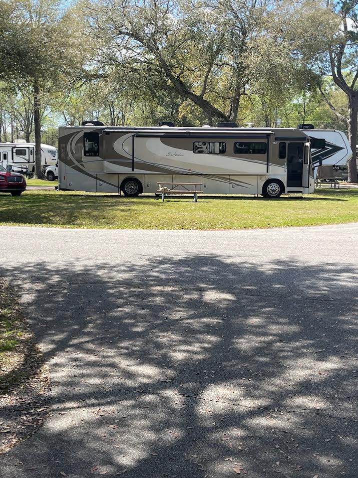 Used 2014 Itasca Solei 38R | Bath & Half | Cummins Diesel | Bunk Beds | Washer & Dryer | Full-Time Ready