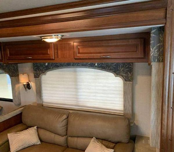 Used 2008 Fleetwood Bounder 35E