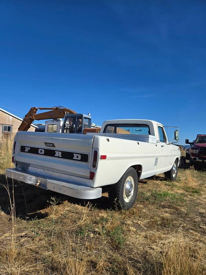 Used 1969 Ford 390 camper special
