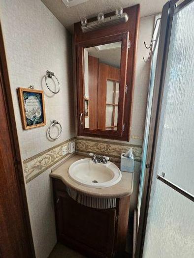 Used 2005 Fleetwood Southwind 37L