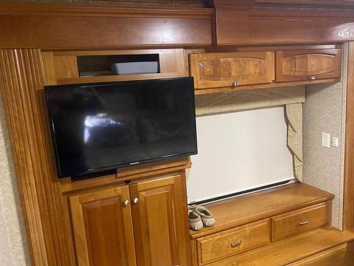 Used 2007 Newmar Dutch Star 4304