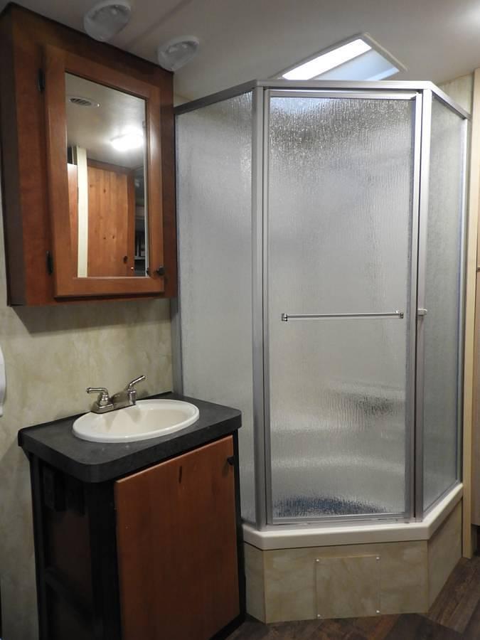 Used 2017 28 ft Northwood Snow River Rugged Lite