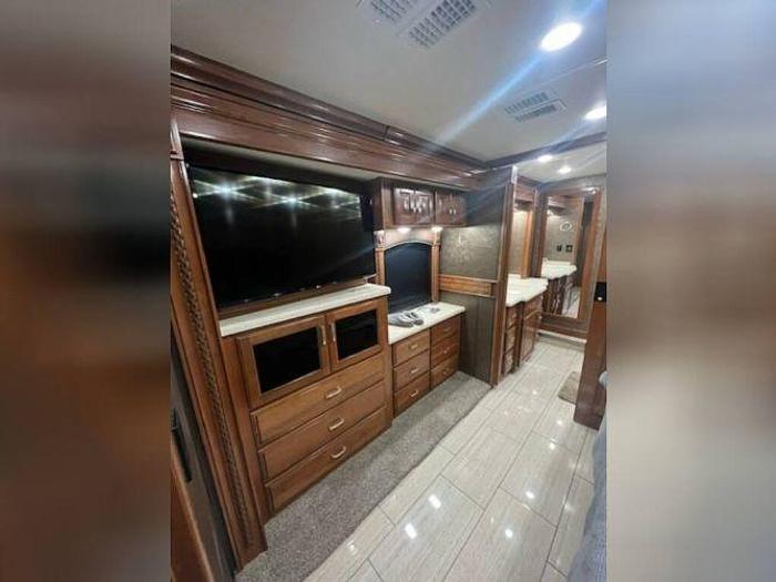 Used 2018 Holiday Rambler Endeavor 44H