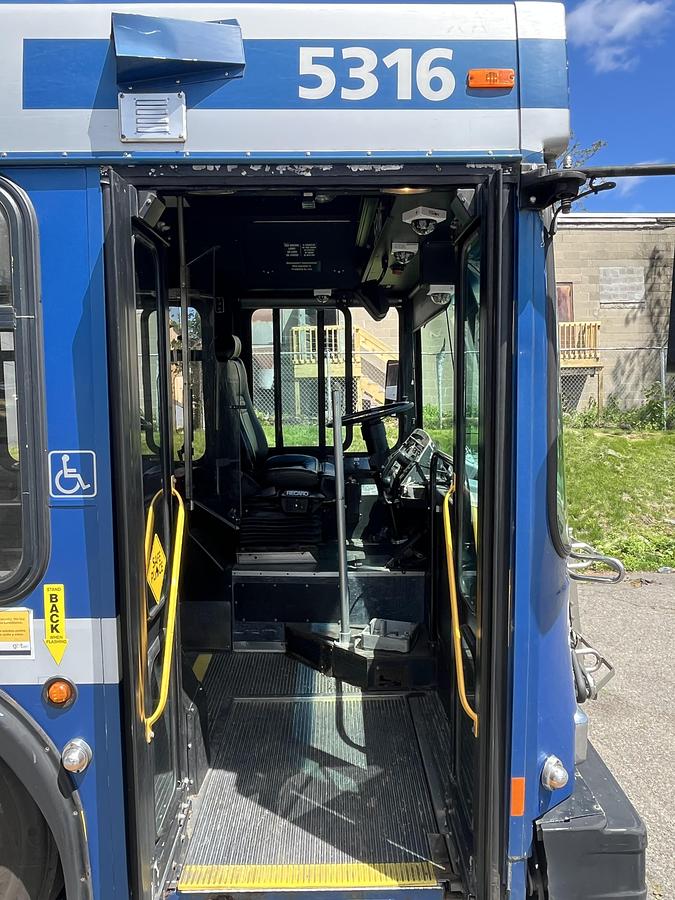 Used 2003 Passenger Bus