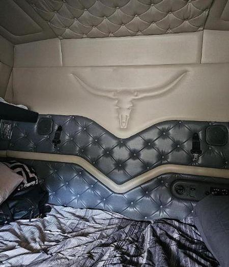 Used 2018 Mack Pinnacle CHU600