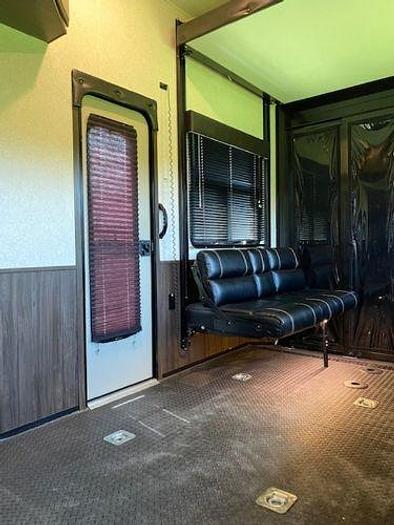 Used 2018 Jayco Seismic 4114