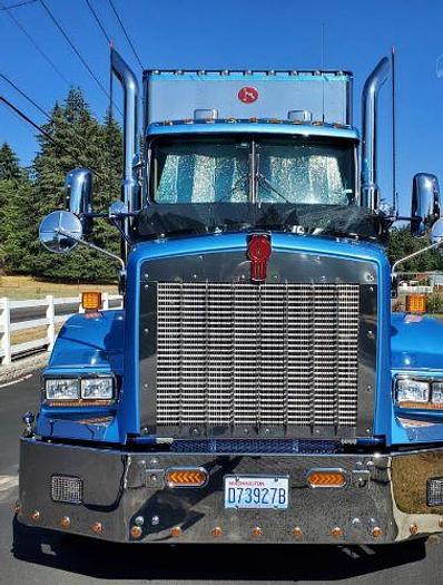 Used 1996 KENWORTH T800 and 2020 Great Dane Dry Van