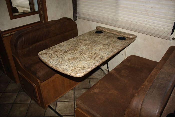 Used 2014 Thor Motor Coach Freedom Elite 31L