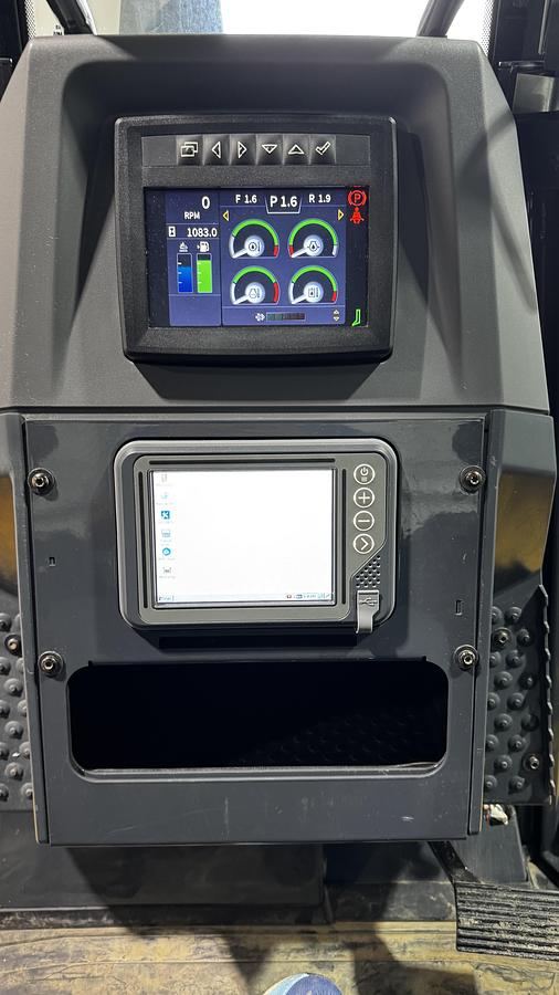 Used 2022 John Deere 700L XLT Crawler Dozer