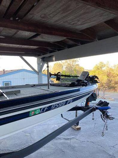 Used 2011 Skeeter FX21 Bass Boat
