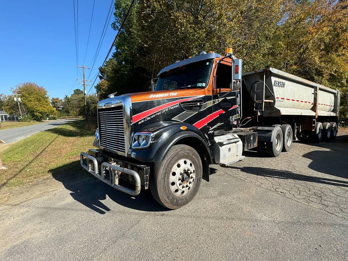 Used 2015 Freightliner 122SD