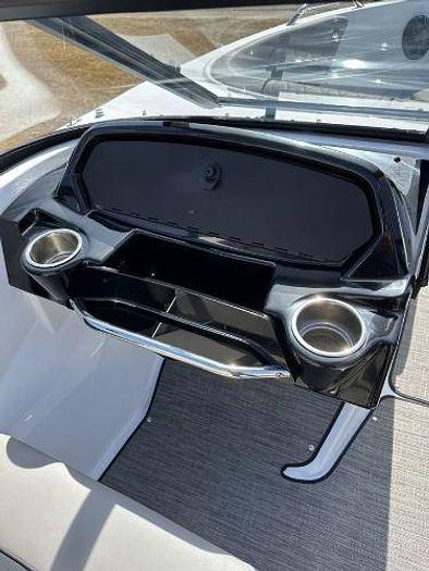 Used 2022 Glastron GX 195