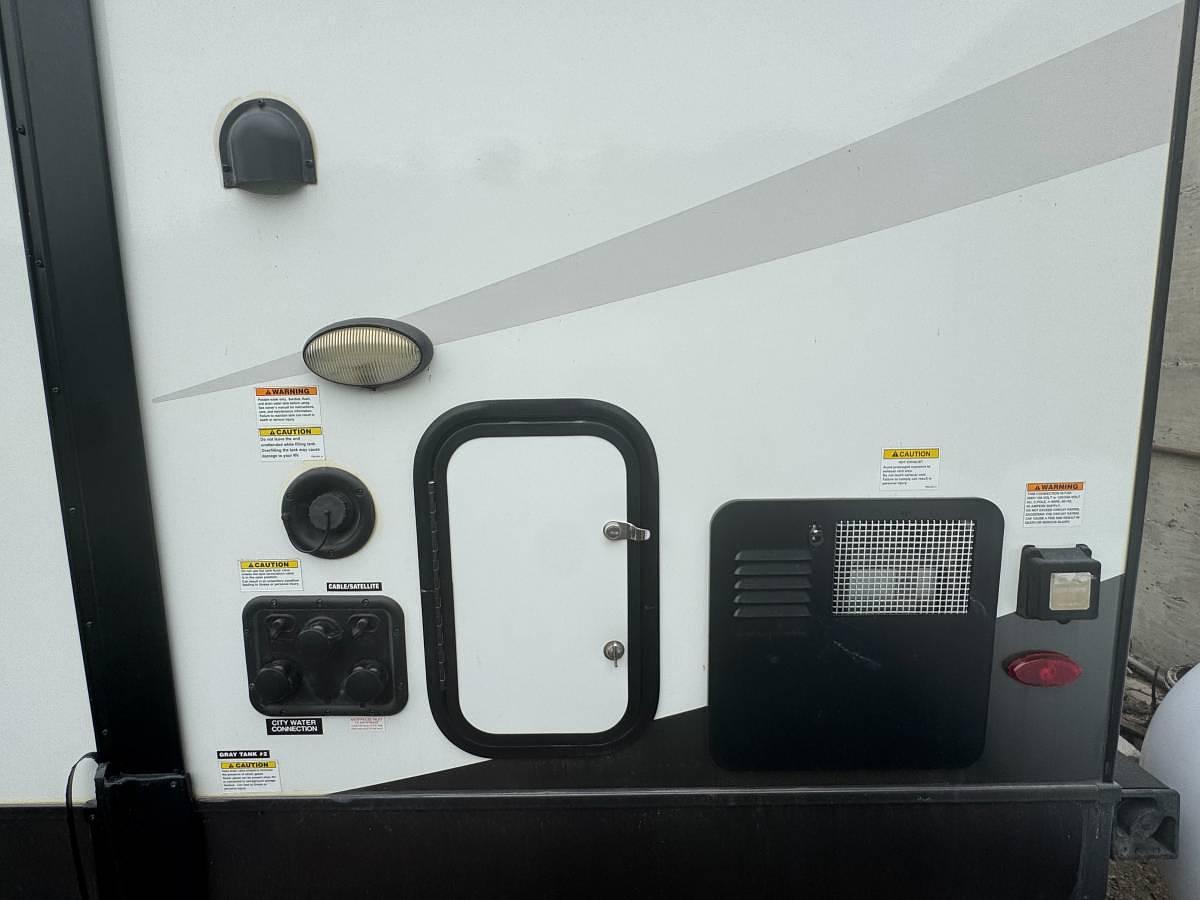 Used 2023 Rockwood Ultra Lite Travel Trailer