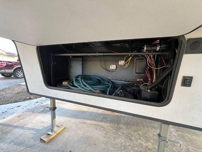 Used 2022 Coachman Chaparral 334FL