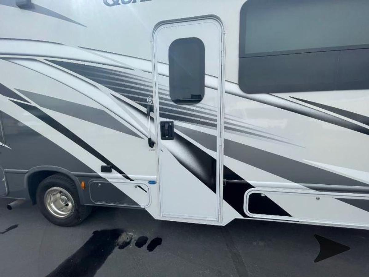 Used 2024 Thor Motor Coach Quantum KW29