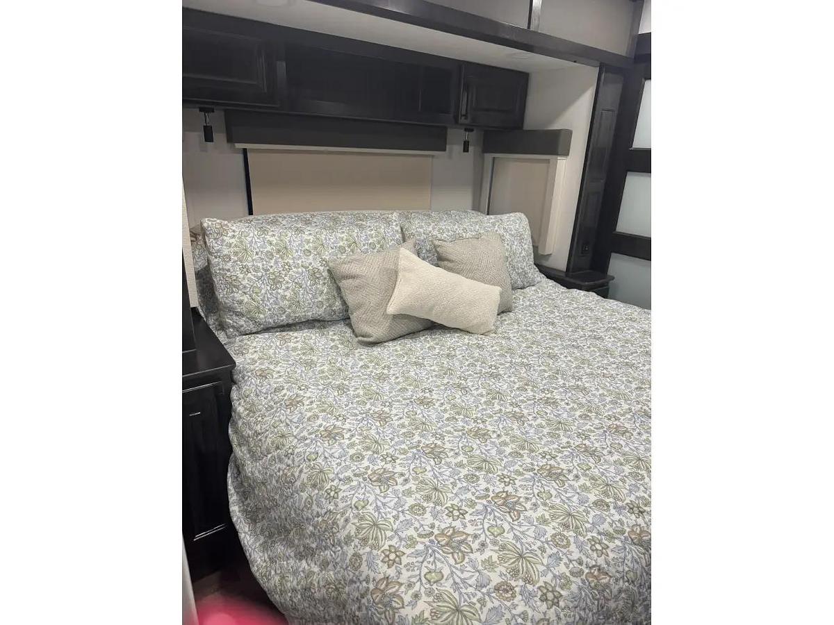 Used 2026 Luxe Regent Flb