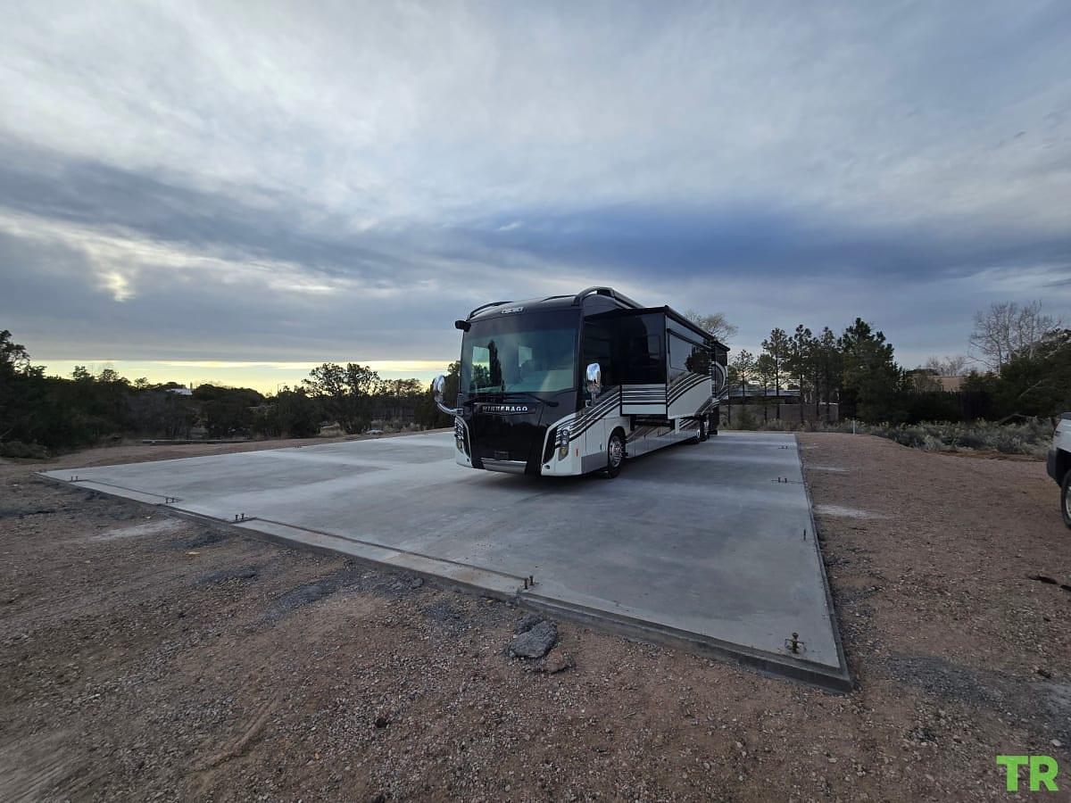 Used 2017 Winnebago Grand Tour 45RL