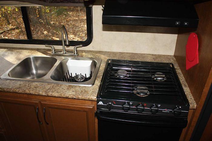 Used 2014 Thor Motor Coach Freedom Elite 31L