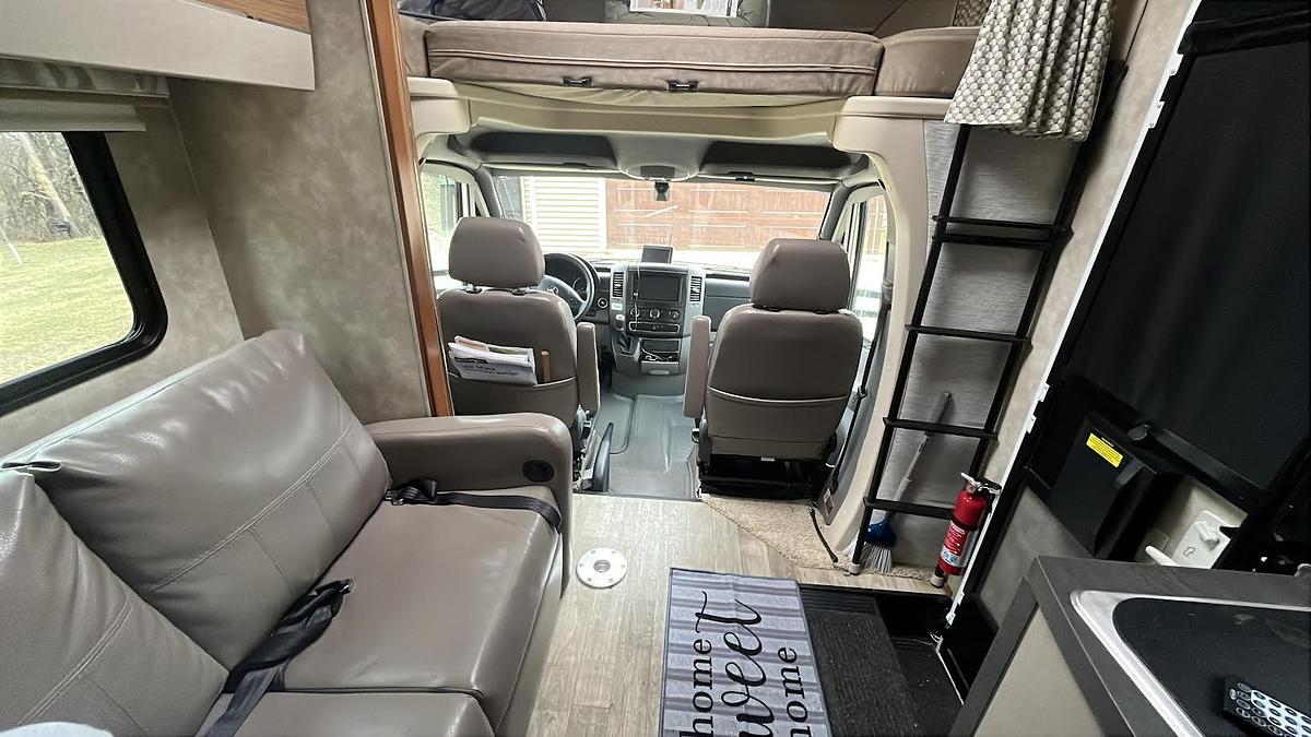 Used 2019 Winnebago View 24V Class C Motorhome
