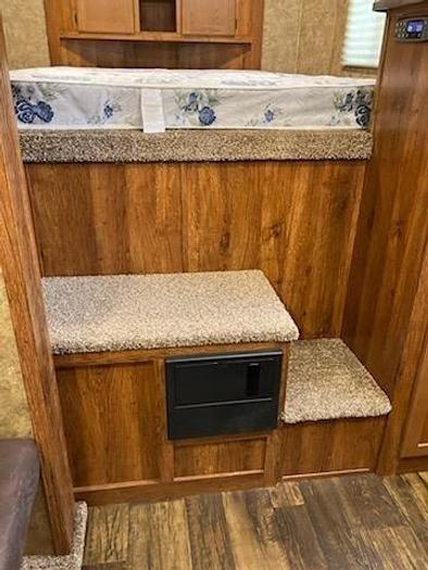 Used 2022 Lakota Colt 3 Horse Trailer